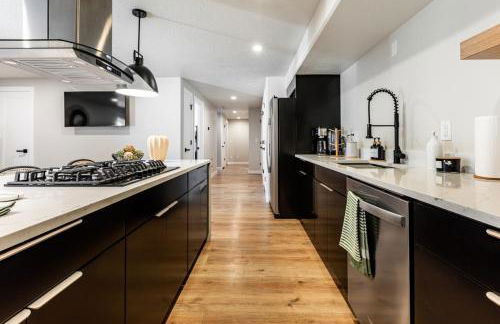 Modern Style Apartment Near Canyon RSL and expo - Foto 8