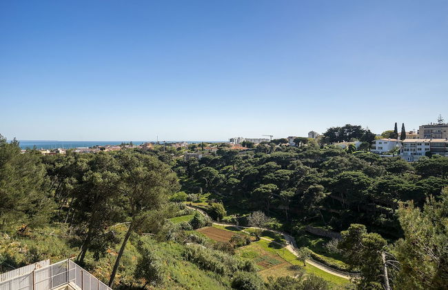 Perfect Family Hideout Residence W/Ac & 4Br + 5Ba - Photo 32