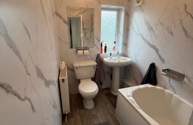 2Bed Contractor & Family Stay Kingswinford DY6 - Foto 11