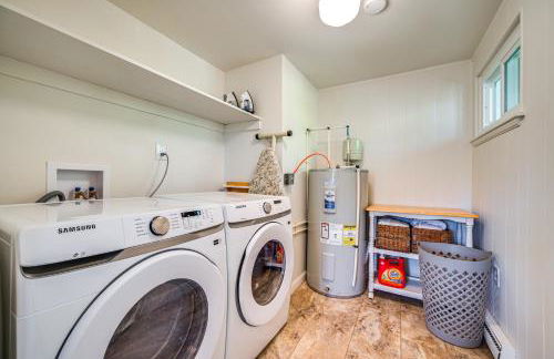 Walk to Liberty Mountain Lake-View Ski Retreat! - Foto 10