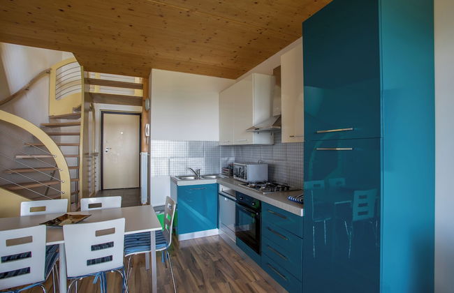 Blue Villa With Shared Pool and Private Garden Near Salò - Foto 26