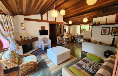 Chalé Araras Itaipava - Refúgio na Serra ,natureza ,clima fresco , ar puro - Foto 4