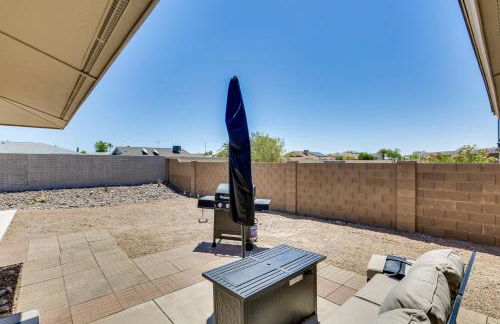 Golfers Oasis! 55 and Sun City West Retreat with Pool - Foto 23