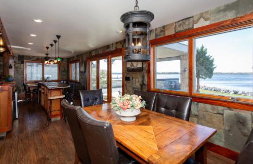 Waterfront Luxury Family Retreat - Foto 43