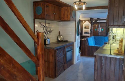 The Old Barn Luksusowa Stodoła z Całorocznym Jacuzzi Kominkiem i Widokiem na Wzgórza i Las dla 8-10 osób na Dolnym Śląsku min 2 noce - Foto 33