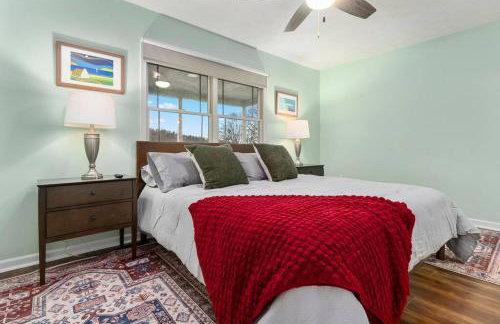 Mountain Views, Hot Tub, Firepit, dog friendly, EV connector - Foto 41