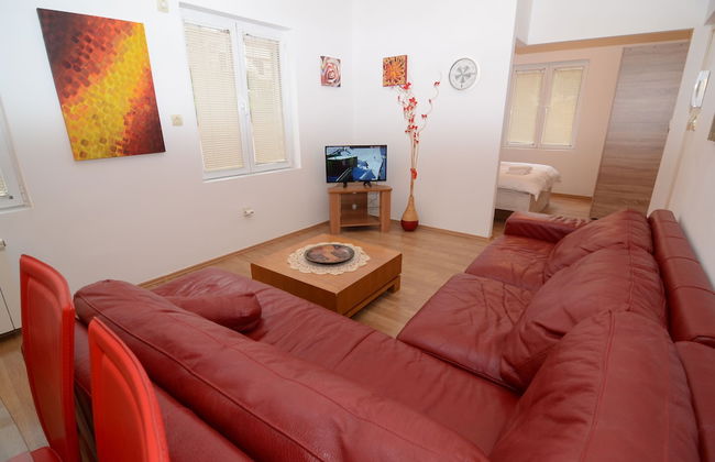 Maritimo Apartments - Photo 13