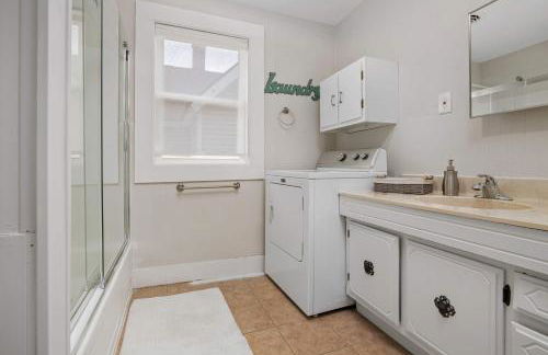 Vintage West Central Apt Walkable Free Parking! - Foto 9