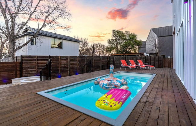 Chic 4BR Pool House - Steps to South 1st Street - Foto 16