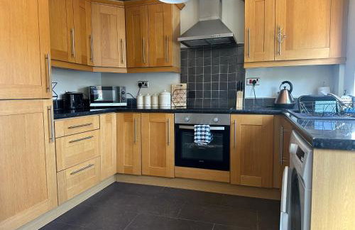 The Jennings - Photo 24