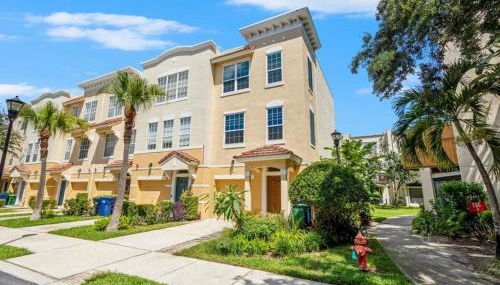 New 3BR w King Beds, Pool, Modern Elegance - Foto 2