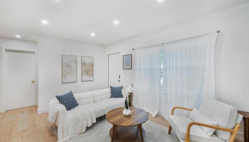 Chic Villa Nina 2 bedrooms 2 baths in Miami! - Foto 2