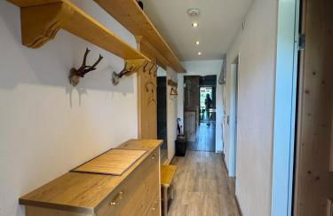 Gemütliche Wohnung mit Bergblick und Terrasse - Photo 7