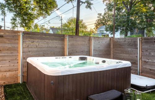 Insa Worthy Two-Home Retreat - Fire Pit, Hot Tub - Foto 18