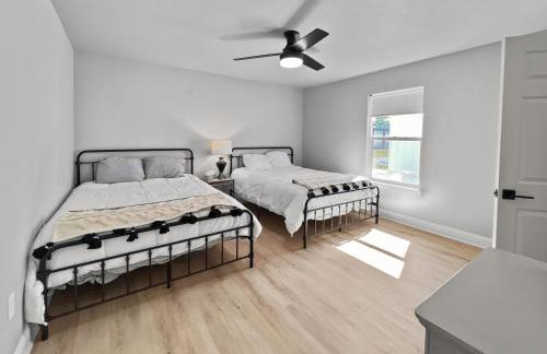 Lakefront Retreat with Sandy Beach! - Foto 22