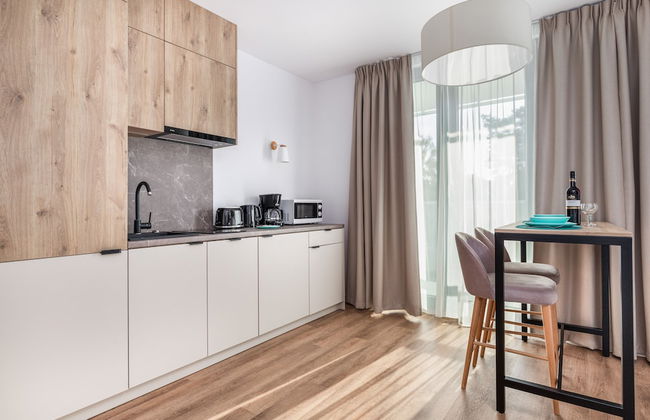 Jantaris Apartments by Renters - Photo 33