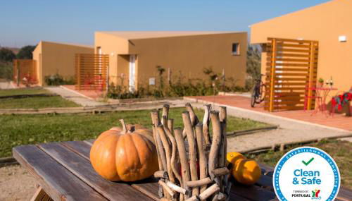 Entre Vinhas & Mar - Foto 1, Garden, Garden view