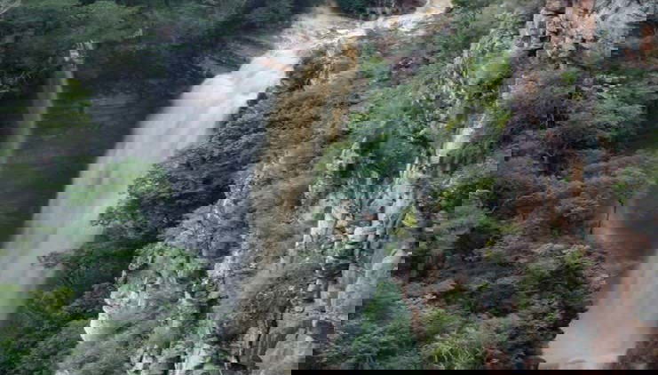 Queda d'água da Cachoeira do Mosquito