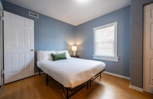 Affordable, Quaint Retreat! 5 Mins to Downtown - Photo 31