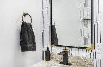 Modern 3BR w Yard Garage - Photo 24