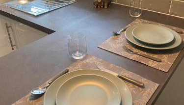 modern 1 bed apartment with car parking - Foto 3