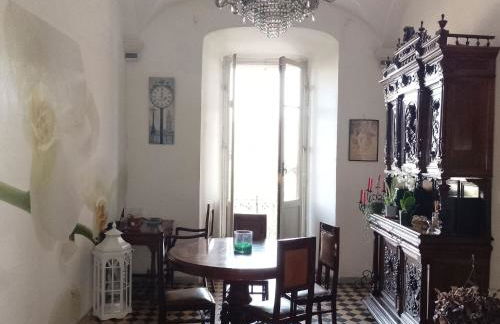 Apartment Wohnung mit zauberhaftem Blick auf das Schloss by Interhome - Photo 12