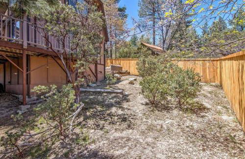 Blissfully Wild -with Hot Tub and pets are welcome - Foto 46