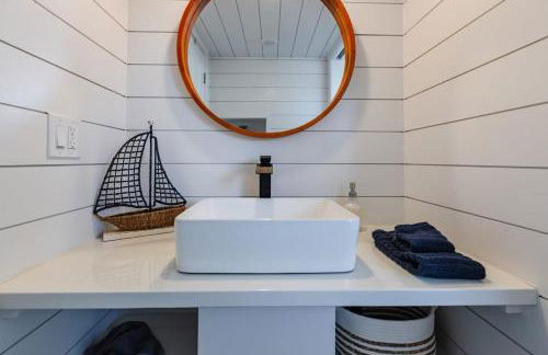 modern home with private hot tub - Foto 18