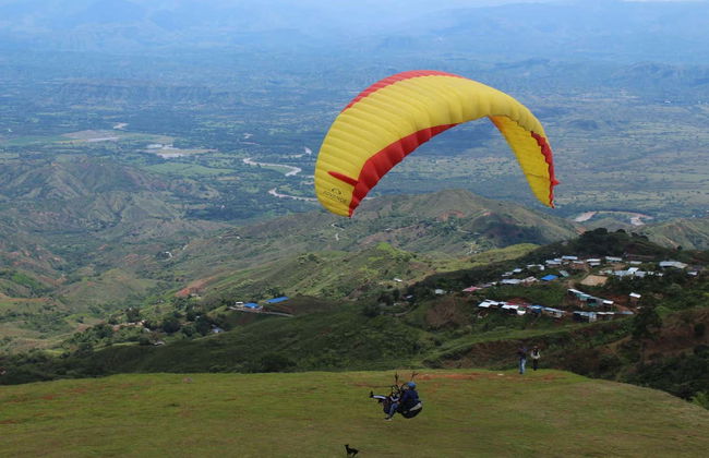 Paragliding in El Tambo - Photo 3
