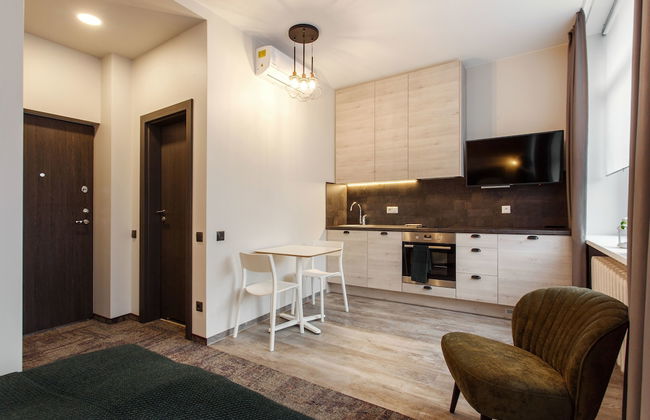 Old Town Trio Apartments - Photo 16