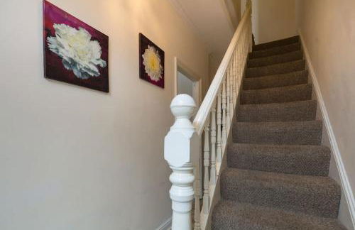 Comfy Home King Size Bed close to Asda & Sefton Park, Very Fast WIFI! - Foto 35