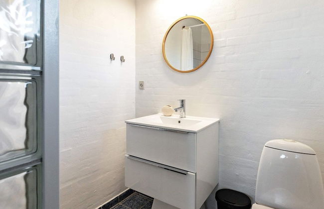 8 Person Holiday Home in Hals - Photo 10