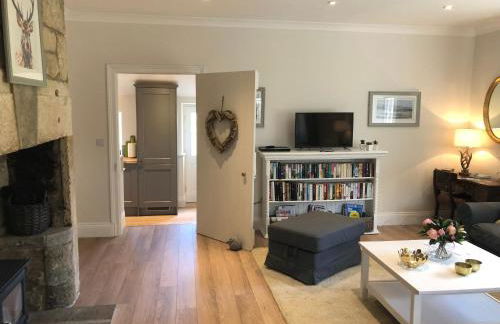 North Lodge - Photo 11