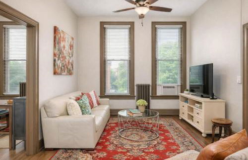 Large Luxury Downtown Loft - Walk to Everything Free Parking - Foto 2