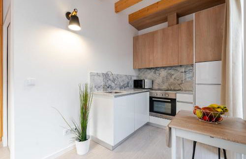 Authentic Studio with Terrace by HostWise - Foto 39