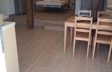 Marina's Apartments - White & Stone Apartment - Photo 7