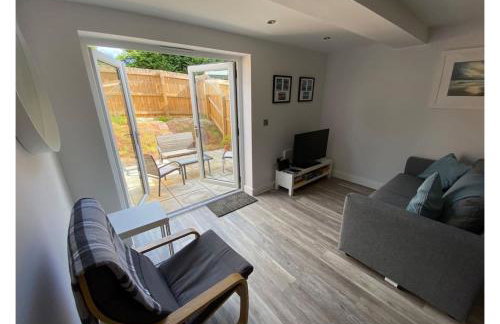 Rainbow View - Modern, central 1-bed flat, free on-site parking - Foto 2