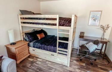 The River House- Riverfront Cabin-hot tub, gazebo! - Photo 35