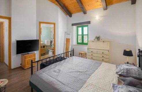 3 Bedroom Lovely Home In Sorici - Photo 19