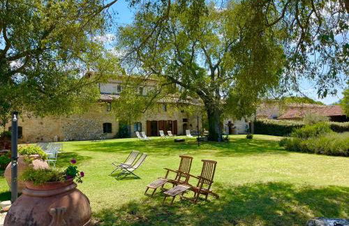 Elegant Farmhouse Retreat in Poreta, Italy - Foto 160