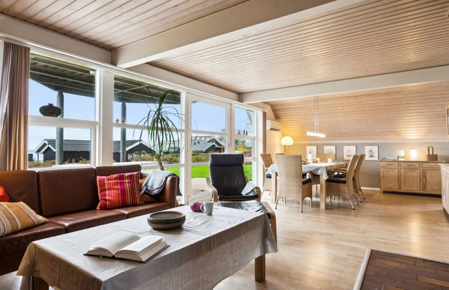 "Snezana" - 150m from the sea - Photo 9