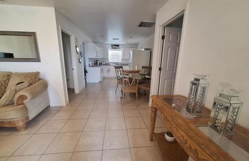 Home 3 beds 1 full bath 1 half bath Port Charlotte near beach - Foto 17