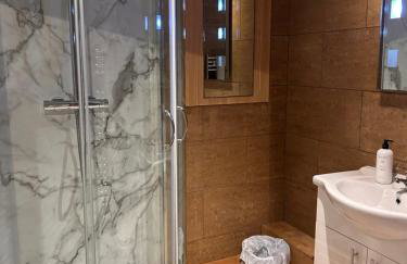 New Road Apartment - 2 Bedrooms - Sleeps 3 - Foto 10