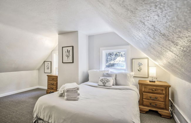 3BR Mountain Escapeat The Base Of Pikes Peakfamily Friendly - Photo 4