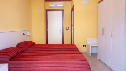 Camera per 2 ospiti nel Centro, a pochi passi dal Mare ! Il Mozzo - Foto 2, wardrobe