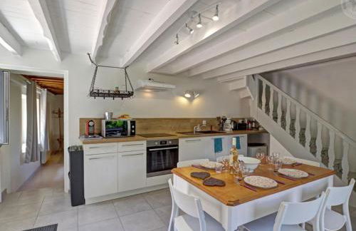 Deux gîtes confortables avec cheminée et piscine commune, animaux admis, pour 13 personnes - FR-1-496-140 - Foto 6