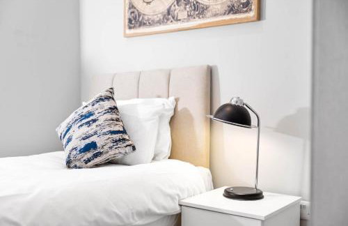 Grand 5 Bedrooms and 3 Bath Birmingham Home - Foto 4