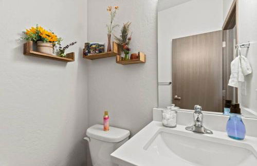 Brand New 3BD 2 5BTH Triplex Unit Near Downtown - Foto 17