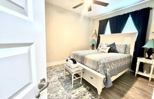 2 Fins Up, Beach Home, Private Pool , Golf Cart, 6 beds - Foto 43