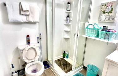 Private Room with own Bathroom 10 Minutes Walk to University of Washington - Foto 30